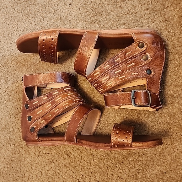 Bed Stu Artemis Tan Rustic Sandals - Picture 11 of 16